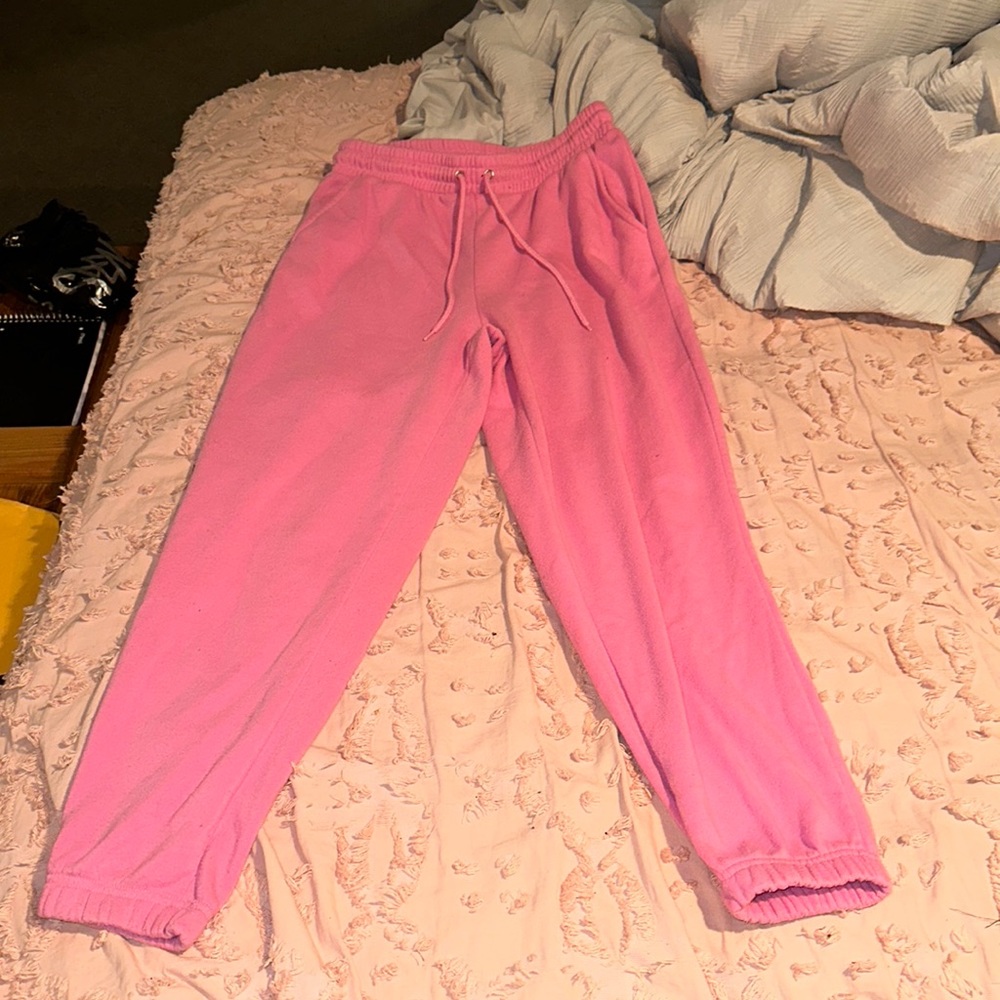 Rue21 comfy, pink sweatpants size medium.